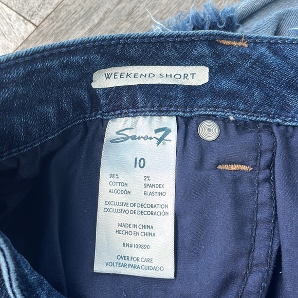Seven7 Weekend Short Denim Cut Offs - Picture 3 of 4
